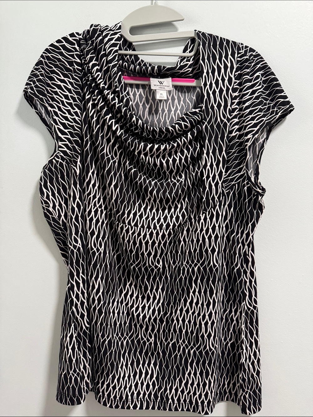 Worthington Black & White Cowl Neck Cap Sleeve Blouse